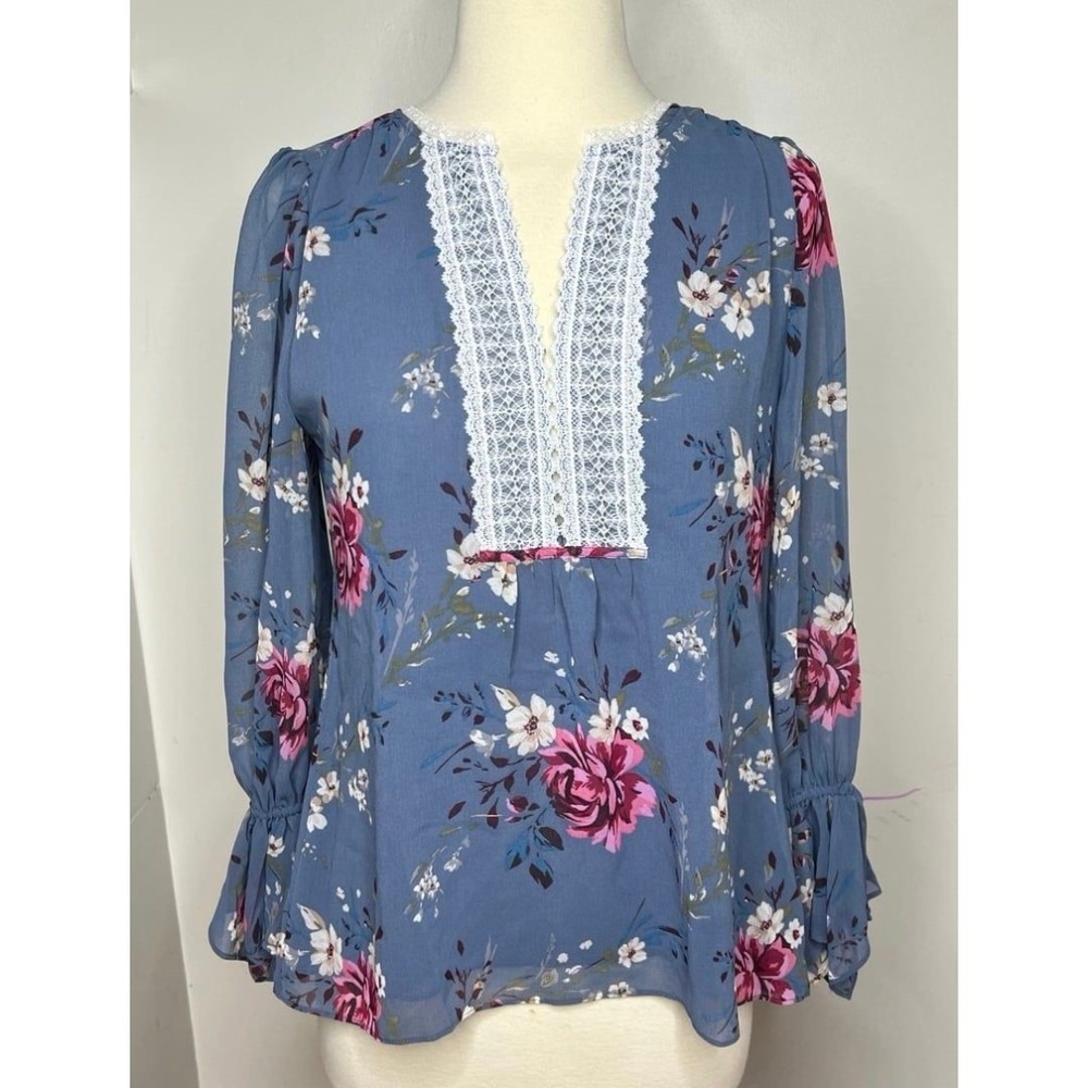 White House Black Market Lace Floral Blouse